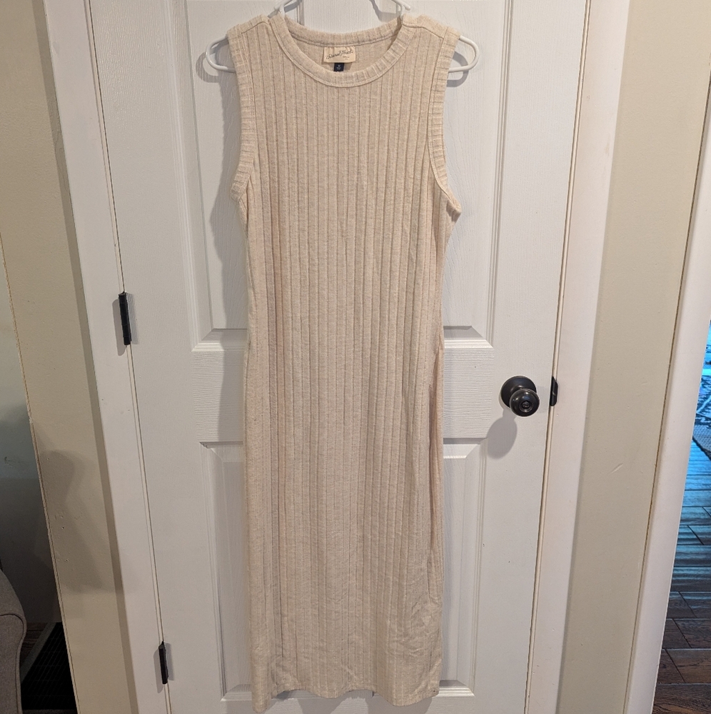 🎄 CLOSET CLEAR OUT SALE 🎄 Sleeveless Ribbed Knit Cream Dress